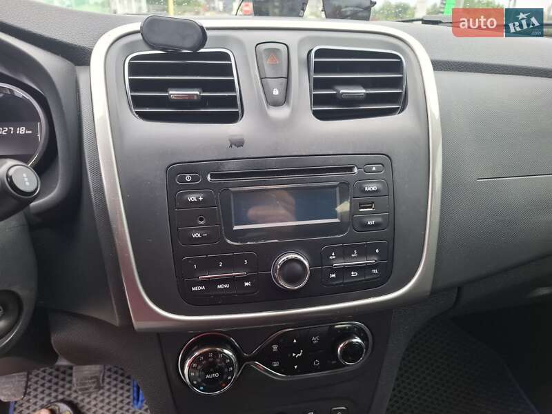 Хетчбек Renault Sandero 2016 в Білій Церкві