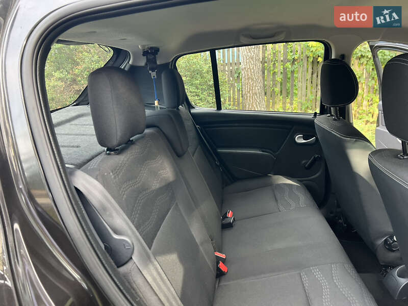 Хэтчбек Renault Sandero 2012 в Киеве