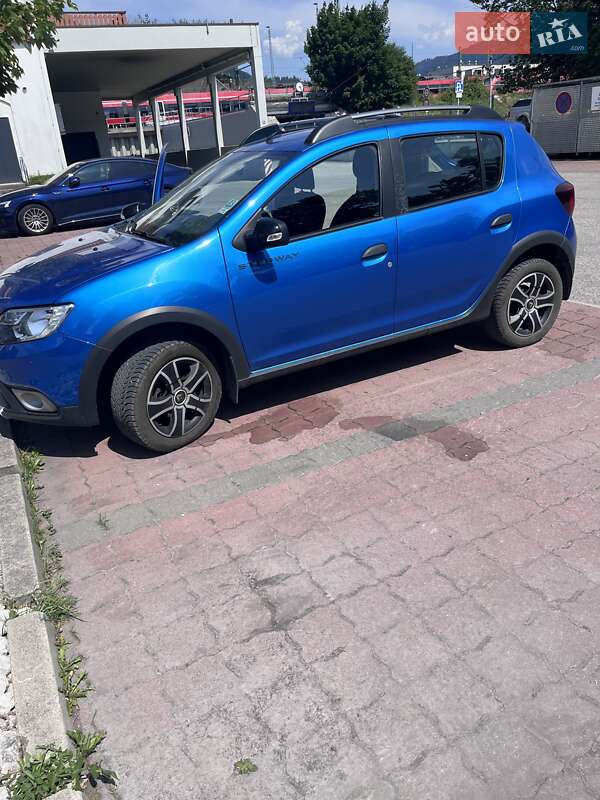 Хэтчбек Renault Sandero 2020 в Киеве