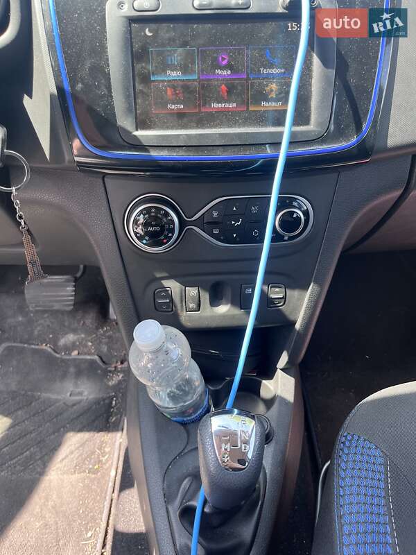 Хэтчбек Renault Sandero 2020 в Киеве