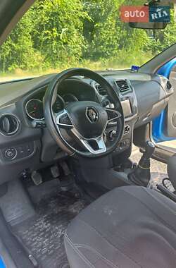 Хэтчбек Renault Sandero 2017 в 