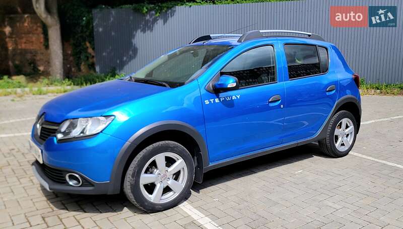 Renault Sandero 2014