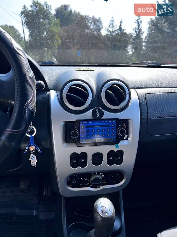 Хэтчбек Renault Sandero 2009 в Черкассах фото 16 Хэтчбек Renault Sandero 2009 в Черкассах