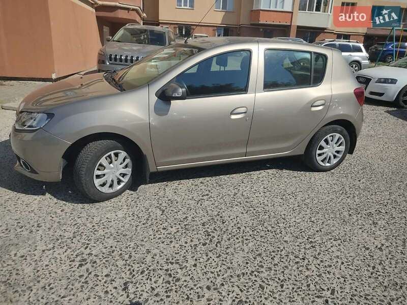 Хэтчбек Renault Sandero 2013 в Хмельницком фото 11 Хэтчбек Renault Sandero 2013 в Хмельницком