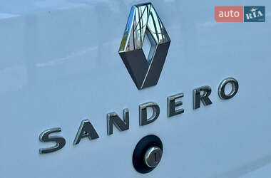 Хэтчбек Renault Sandero 2020 в 