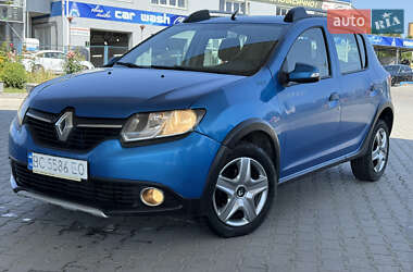 Хэтчбек Renault Sandero 2016 в 