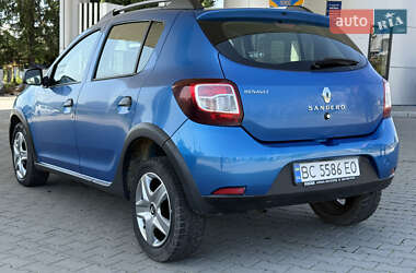 Хэтчбек Renault Sandero 2016 в 