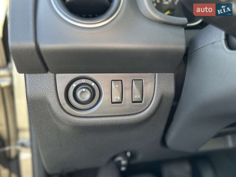 Хэтчбек Renault Sandero 2020 в Киеве