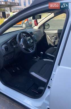 Хэтчбек Renault Sandero 2021 в 