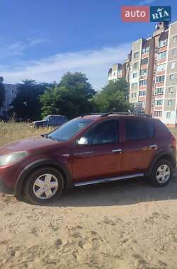 Хэтчбек Renault Sandero 2012 в Чернигове