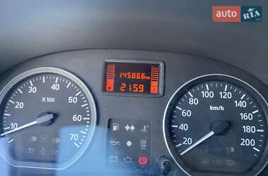 Хэтчбек Renault Sandero 2012 в 