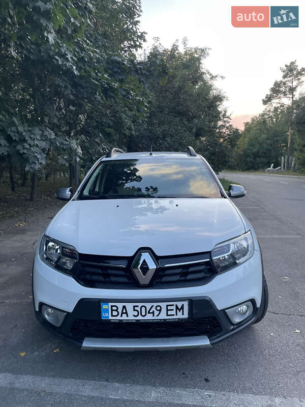 Хэтчбек Renault Sandero 2021 в Киеве