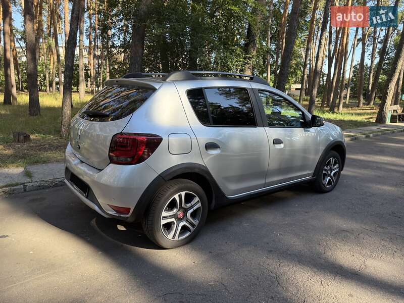 Хэтчбек Renault Sandero 2019 в Черкассах фото 14 Хэтчбек Renault Sandero 2019 в Черкассах