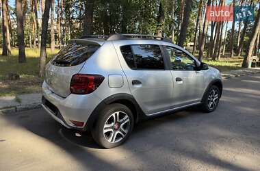 Хэтчбек Renault Sandero 2019 в 