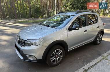 Хэтчбек Renault Sandero 2019 в 
