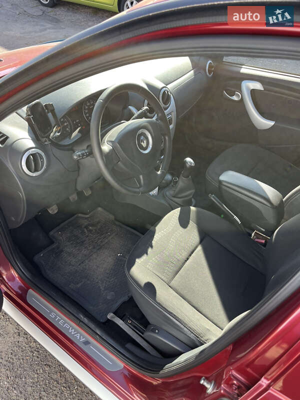 Хетчбек Renault Sandero 2011 в Миколаєві