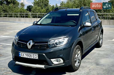 Хэтчбек Renault Sandero 2017 в 