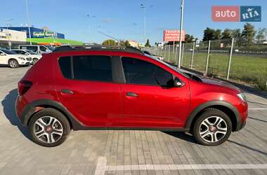 Хетчбек Renault Sandero 2019 в  фото 4 Хетчбек Renault Sandero 2019 в