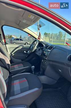 Хетчбек Renault Sandero 2019 в  фото 13 Хетчбек Renault Sandero 2019 в