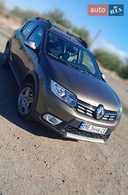 Хэтчбек Renault Sandero 2019 в Раздельной