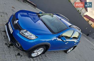 Хэтчбек Renault Sandero 2014 в Каменец-Подольском