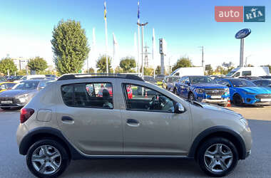 Хэтчбек Renault Sandero 2020 в Киеве