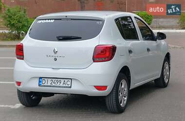 Хэтчбек Renault Sandero 2020 в 
