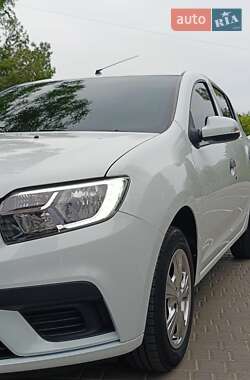 Хэтчбек Renault Sandero 2020 в 