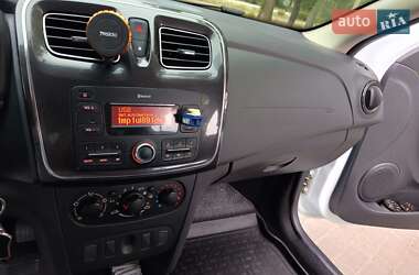Хэтчбек Renault Sandero 2020 в 