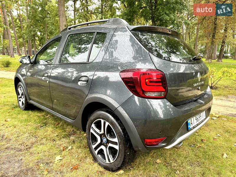 Хэтчбек Renault Sandero 2020 в Ирпене