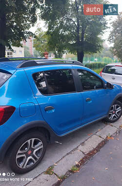 Хэтчбек Renault Sandero 2019 в 