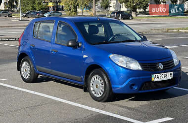 Хэтчбек Renault Sandero 2009 в Киеве