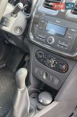 Хэтчбек Renault Sandero 2021 в 