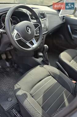 Хэтчбек Renault Sandero 2021 в 