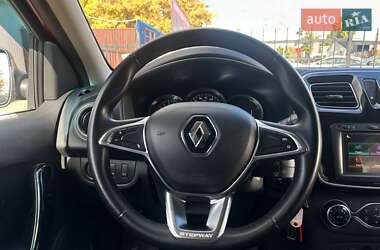 Хэтчбек Renault Sandero 2019 в 