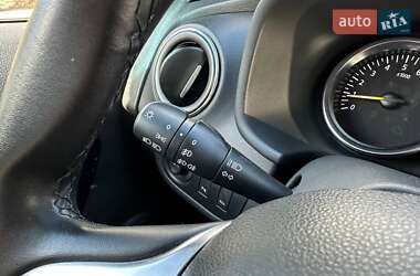 Хэтчбек Renault Sandero 2019 в 