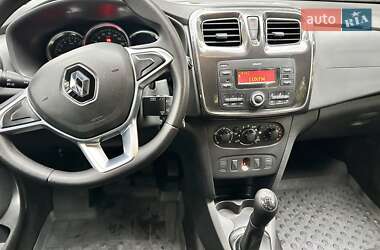 Хэтчбек Renault Sandero 2019 в 