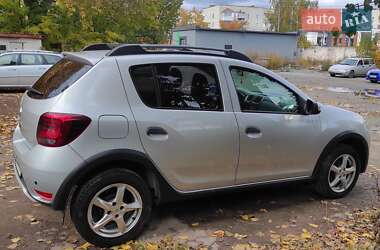 Хэтчбек Renault Sandero 2018 в 