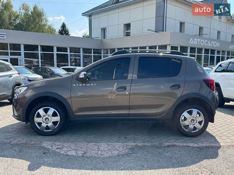 Хэтчбек Renault Sandero 2019 в Житомире