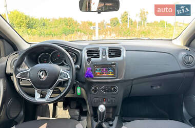 Хетчбек Renault Sandero 2019 в 