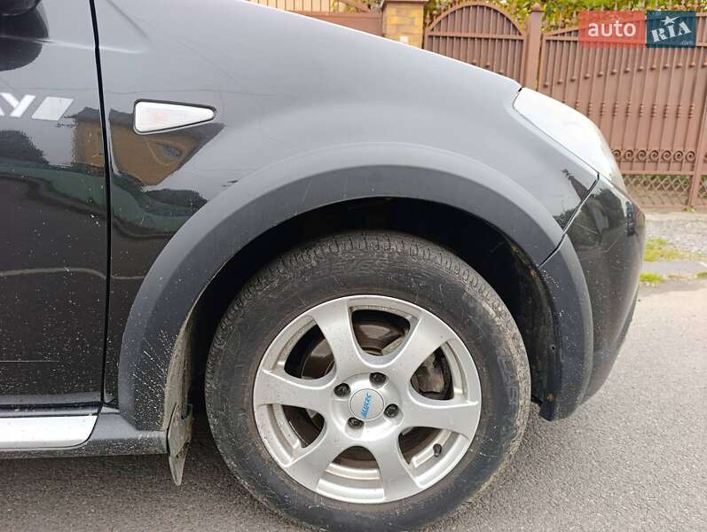 Хэтчбек Renault Sandero 2012 в Мукачево фото 17 Хэтчбек Renault Sandero 2012 в Мукачево