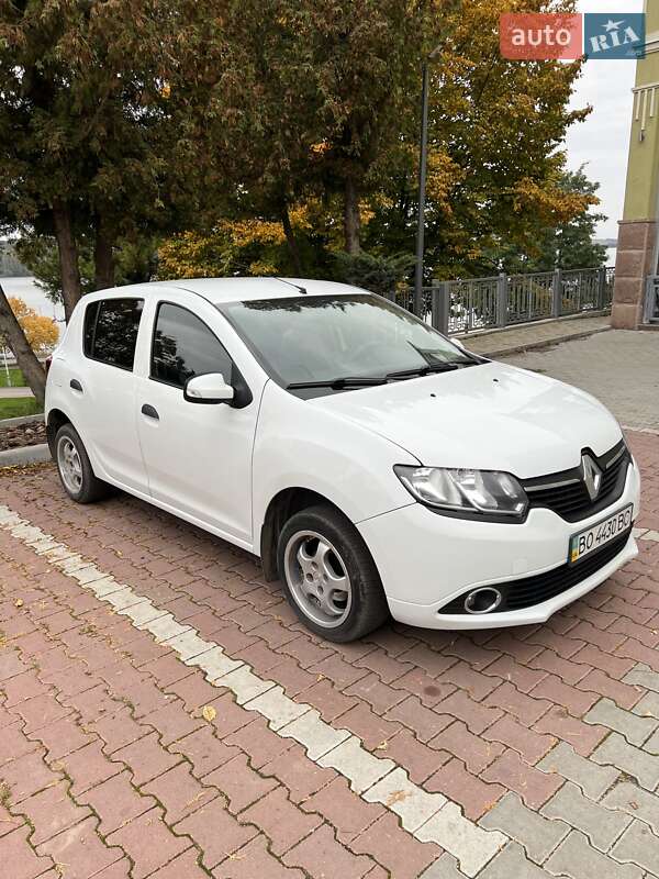 Renault Sandero 2014