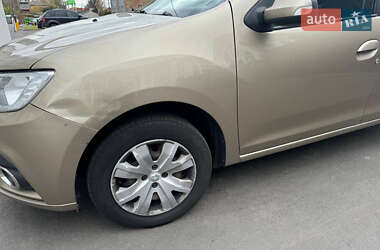 Хэтчбек Renault Sandero 2020 в 