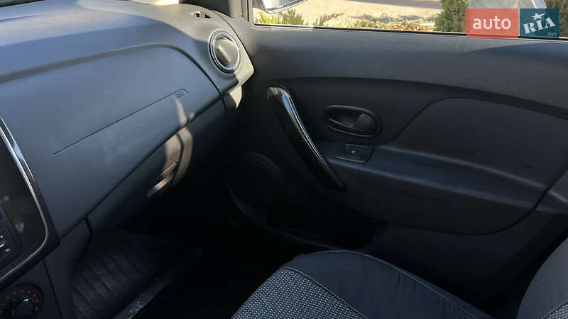 Хэтчбек Renault Sandero 2020 в Львове фото 15 Хэтчбек Renault Sandero 2020 в Львове