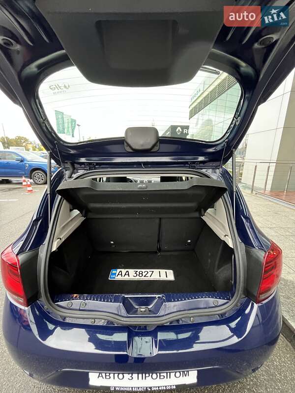 Хэтчбек Renault Sandero 2019 в Киеве фото 11 Хэтчбек Renault Sandero 2019 в Киеве