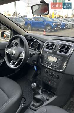 Хэтчбек Renault Sandero 2019 в 