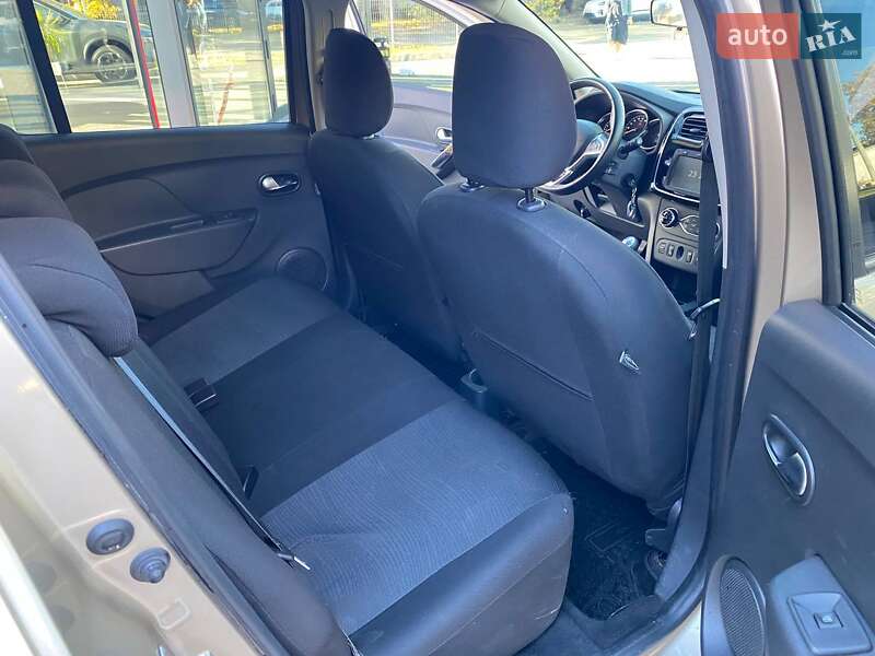 Хэтчбек Renault Sandero 2019 в Одессе фото 12 Хэтчбек Renault Sandero 2019 в Одессе