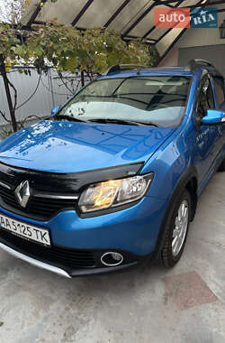 Хэтчбек Renault Sandero 2013 в Киеве
