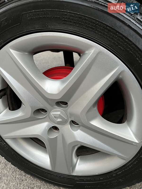 Хэтчбек Renault Sandero 2014 в Запорожье