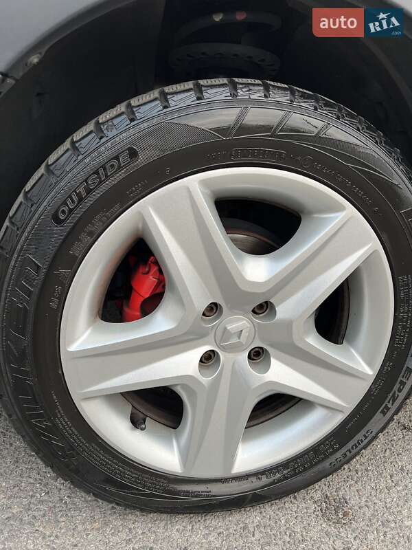 Хэтчбек Renault Sandero 2014 в Запорожье